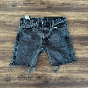 VINTAGE 505 LEVI JEAN SHORTS (W33)